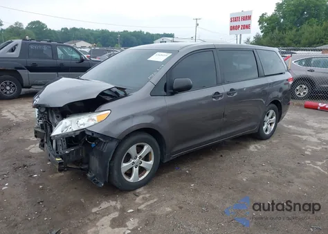 2014 Toyota Sienna z USA, uszkodzony, nr VIN 5TDZK3DC5ES439593